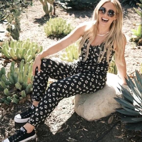 Smash + Tess X Hilary Duff Lauren Romper - Picture 2 of 6